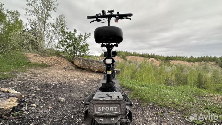 Электросамокат с сиденьем