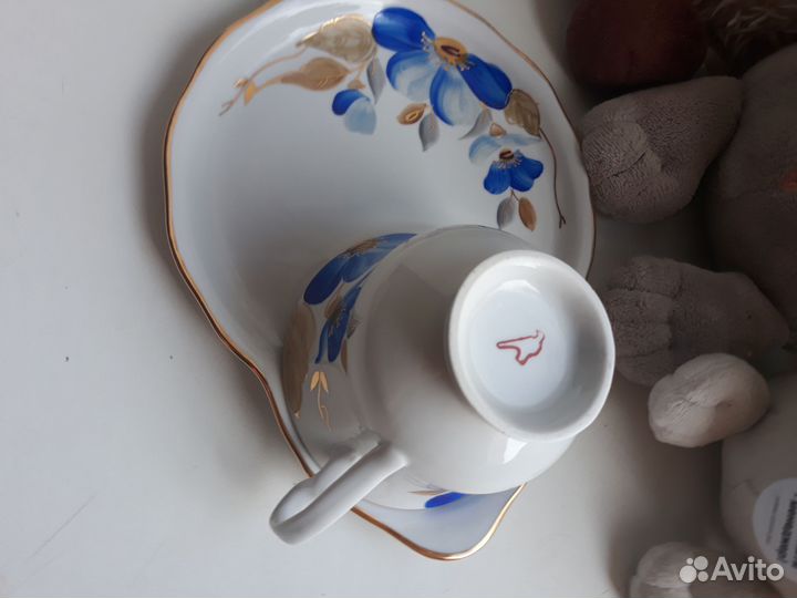 Бокал с блюдцем серия