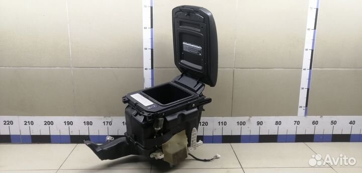 Подлокотник Land Cruiser (150) -Prado 2009