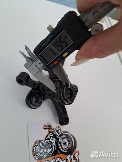 Кулак поворотный правый ATV200