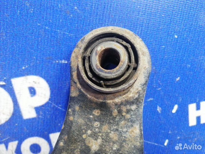 Задний рычаг подвески Ford Focus 1 седан 2003