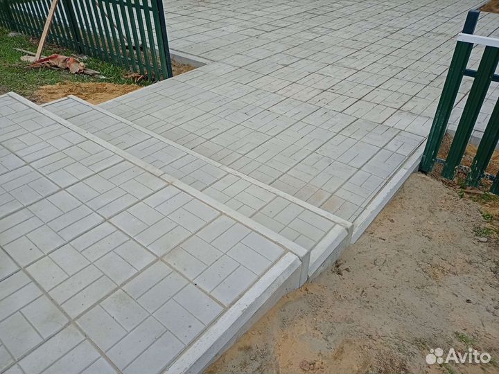 Укладка тротуарной плитки
