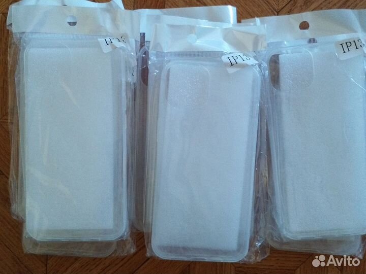 Чехол для iPhone 13