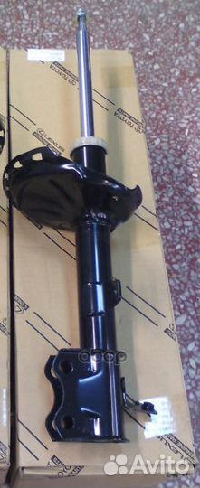 Амортизатор задний левый 4854049545 toyota