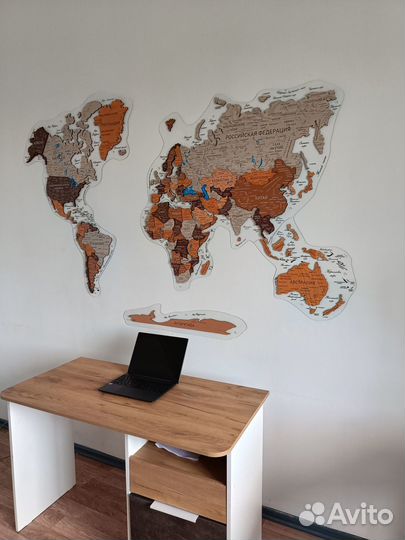 Деревянная карта мира