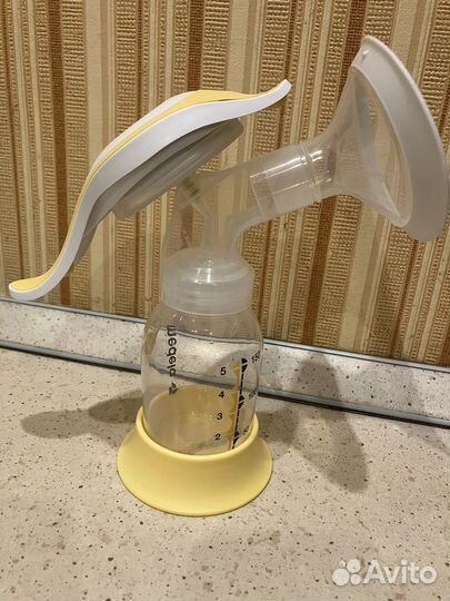 Молокоотсос medela ручной