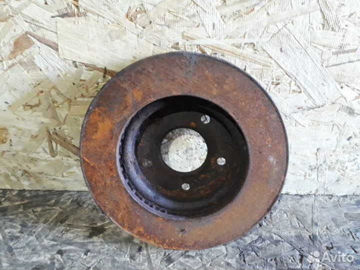 Тормозной диск передний Mitsubishi Lancer CY3A