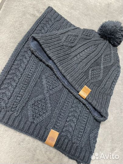 Шапка и шарф hm