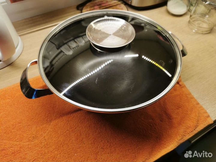 Wok сковорода-казан