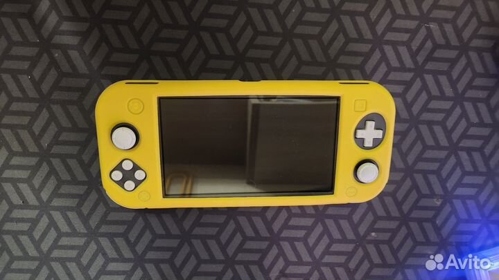 Портативная игровая приставка nintendo switch