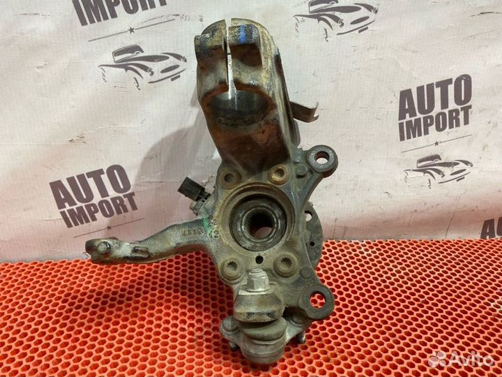 Кулак поворотный передний левый Volkswagen Tiguan