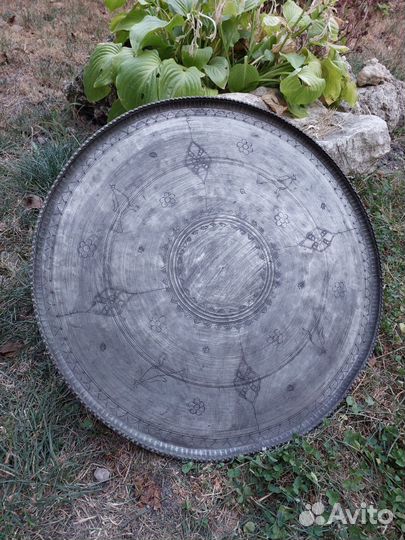 Большой медный поднос с райскими птицами