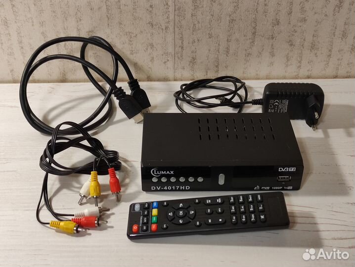 Цифровая tv приставка lumax HD -4017HD