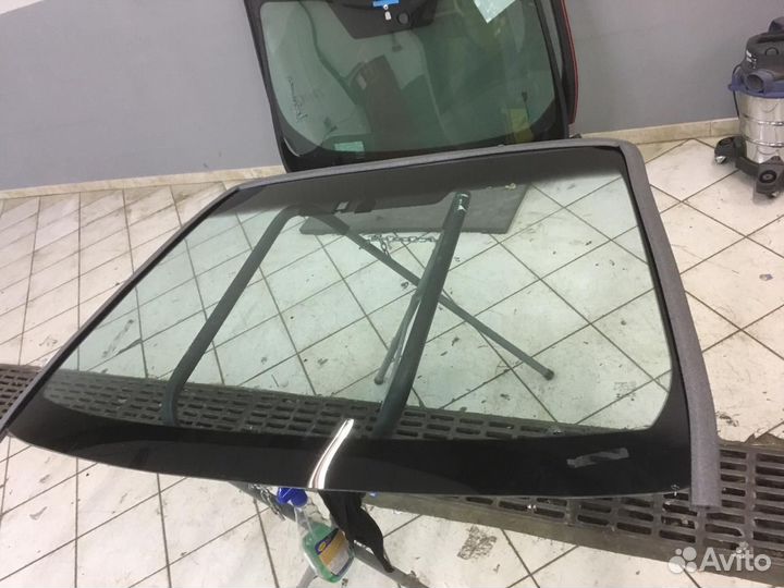 Лобовое стекло Тойота Камри 50