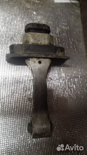 Киа,Хундай подушка АКПП 21955-2S000