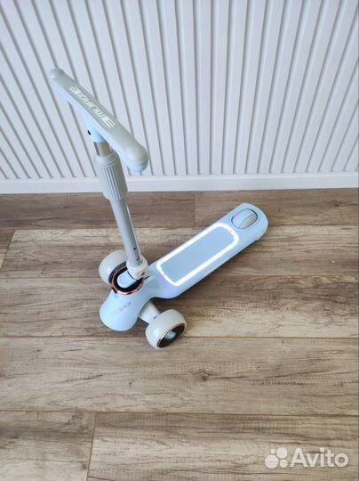 Самокат детский Mиджаки музыкальный