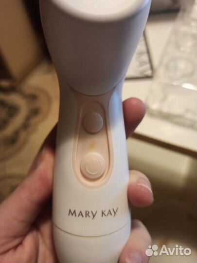 Щетка Mary Kay для очищения лица Skinvigorate