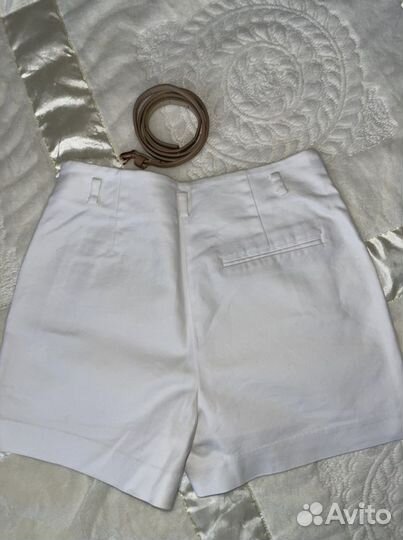 Белые шорты Zara