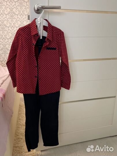 Костюм празничный