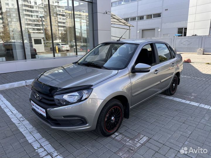 LADA Granta 1.6 МТ, 2021, 18 500 км