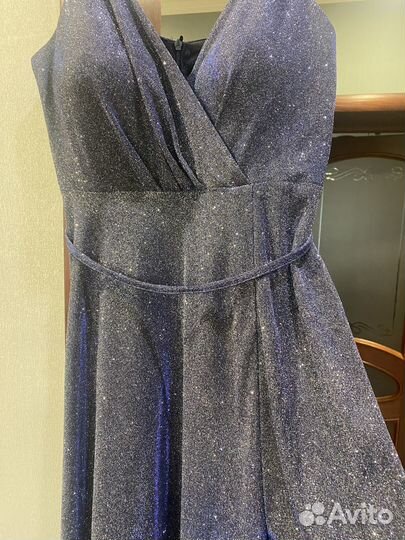 Вечернее платье 46 размера с разрезом