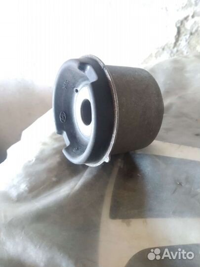 Сайлентблок подрамника KIA sportage 2