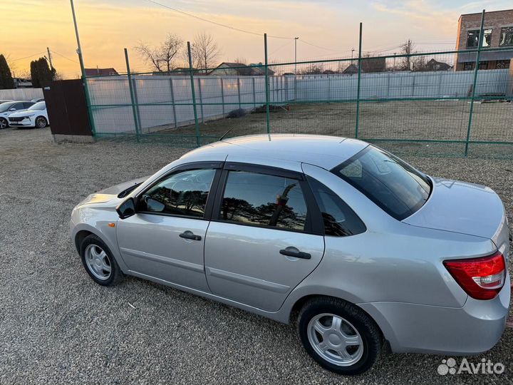 LADA Granta 1.6 МТ, 2017, 35 600 км