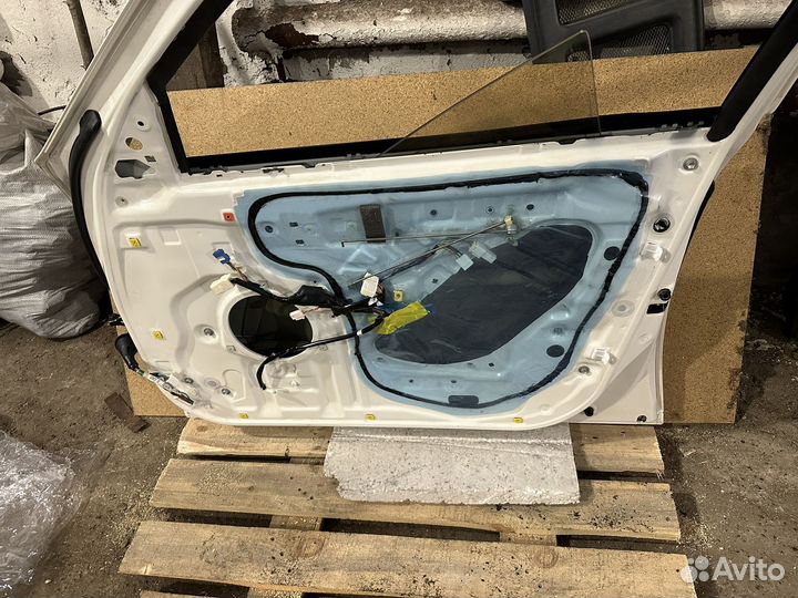 Продам двери комплект Toyota Cresta jzx100