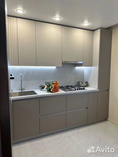 П образная кухня на заказ. Фабрика