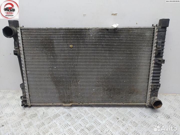 Радиатор основной б/у Mercedes W203 (C) 2035000603