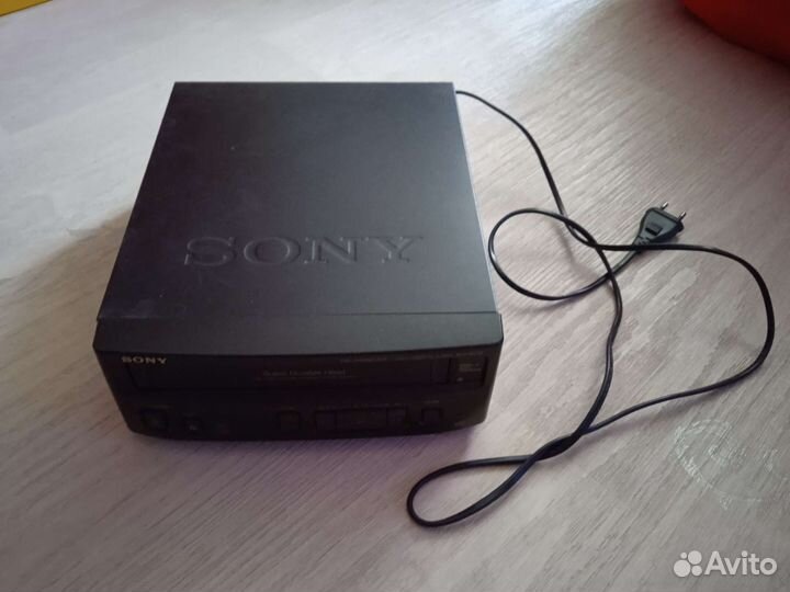 Видеомагнитофон sony