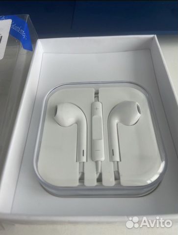 Проводные наушники