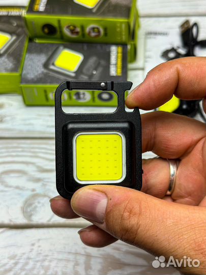 Фонарик брелок