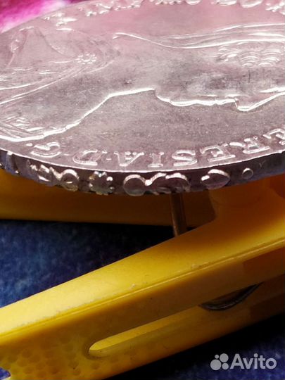 Серебряные монеты разных стран