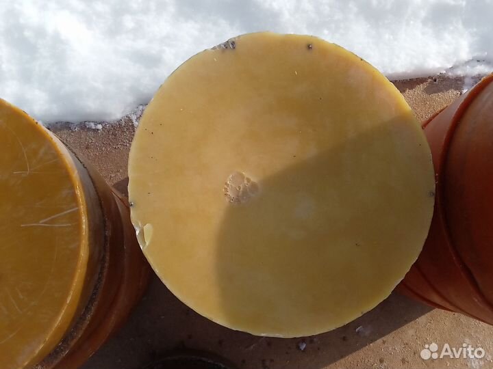 Воск пчелиный