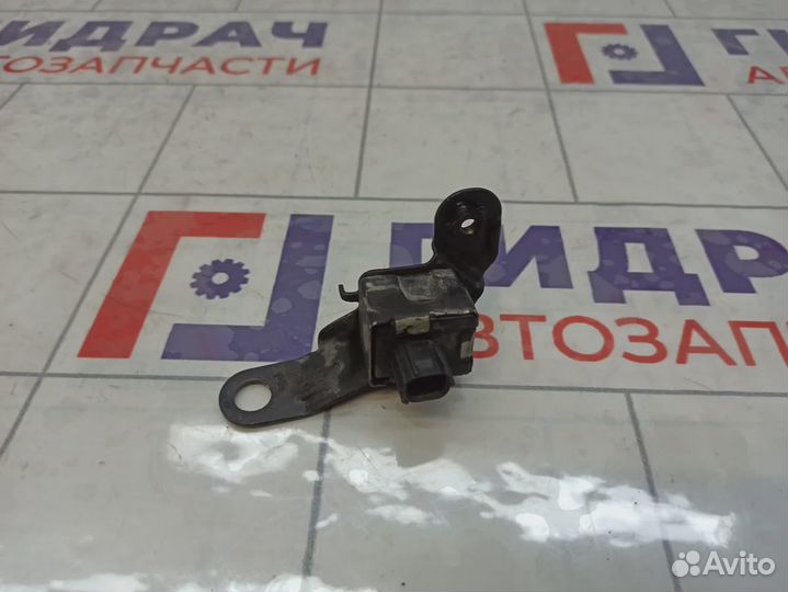 Датчик AIR BAG Toyota Land Cruiser (J100) 89174-60020