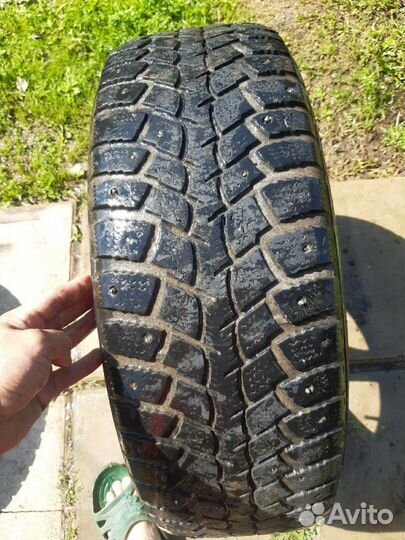 Kumho Ecsta HS51 235/65 R17
