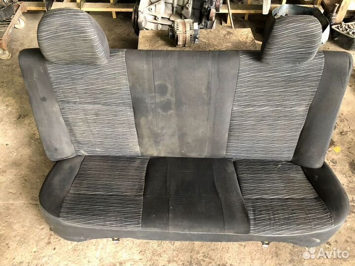 Диван задний Renault logan
