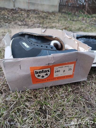 Новые ботинки для коньков