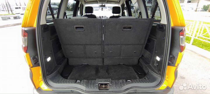 Пассажирские перевозки минивэн