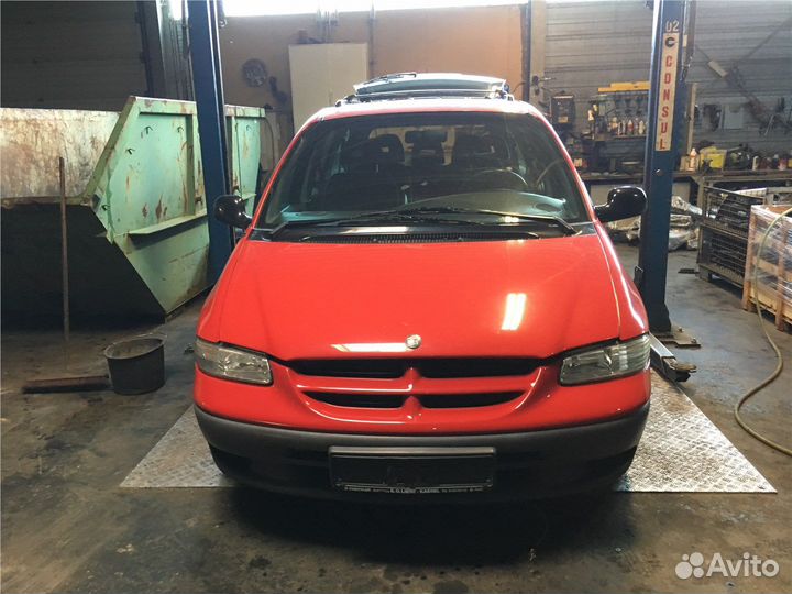 Разбор на запчасти Chrysler Voyager