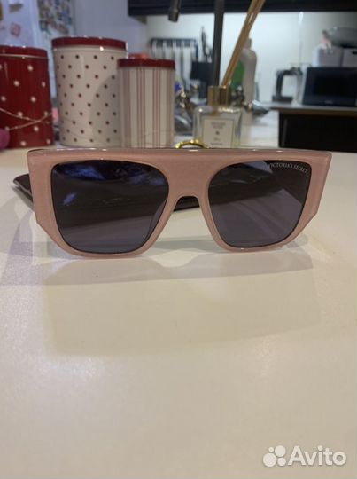Солнцезащитные очки Victoria’s Secret