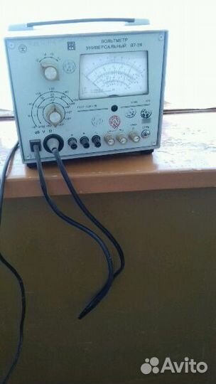 Вольтметр