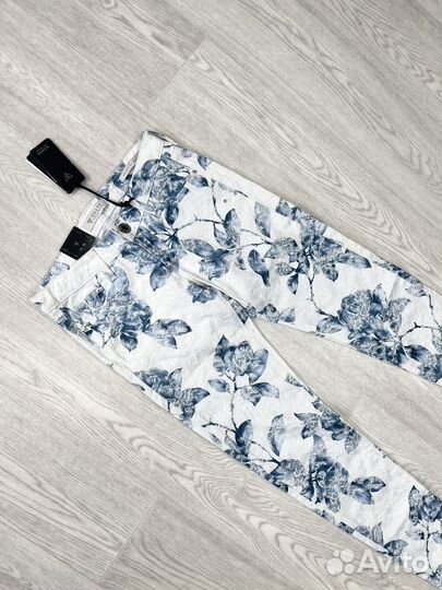 W24 L29 Новые Guess Брюки