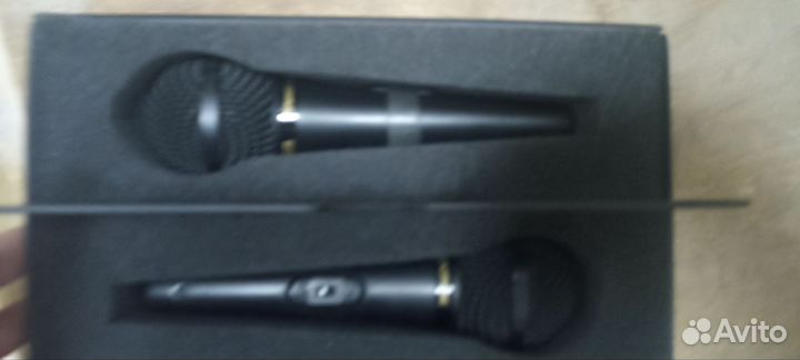 Студийный микрофон