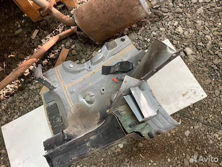 Сапожок крыла заднего левого Mazda CX 5 бу оригина