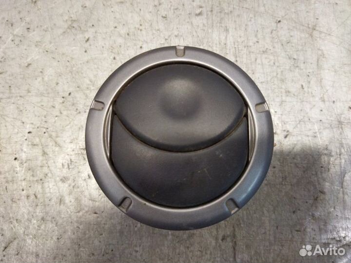 Дефлектор воздушный Renault Duster универсал 2.0