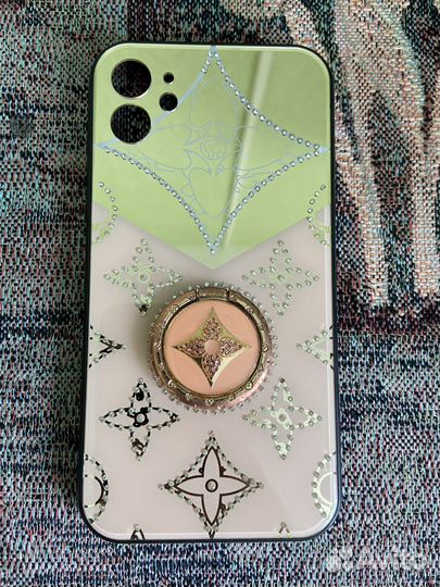 Чехол на iPhone 11