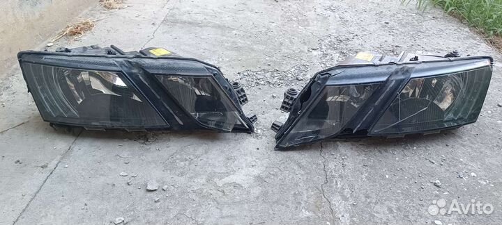 Передние фонари Шкода Октавия 2020г