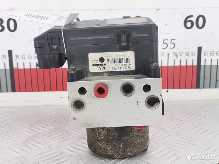 Блок ABS для Hyundai-KIA Carens 1 (RS) 0K2C1437AZ